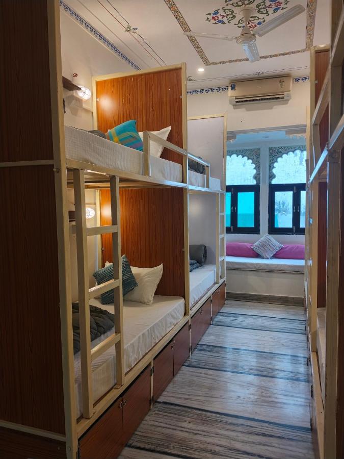 A Pousada Madpackers Udaipur Exterior foto